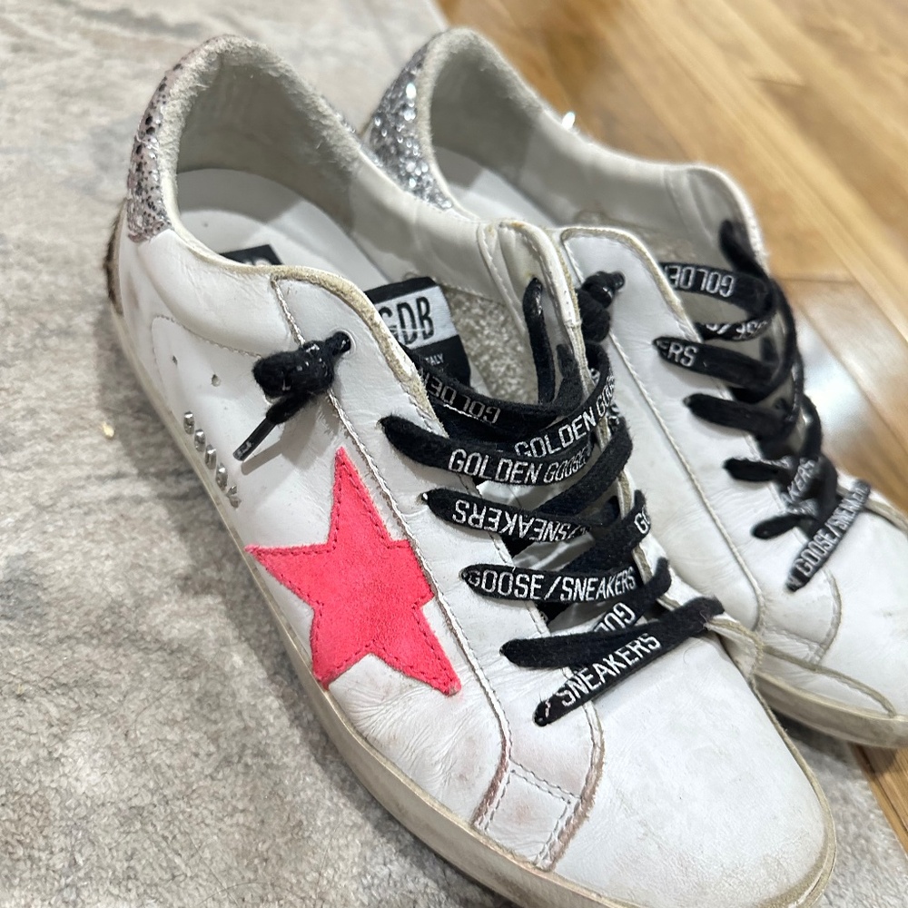Golden Goose Superstar Women’s Sneakers